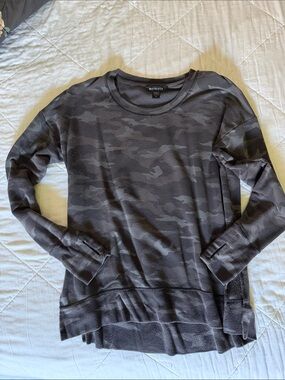 Athleta Women's Charcoal Camouflage Crewneck Sweater M